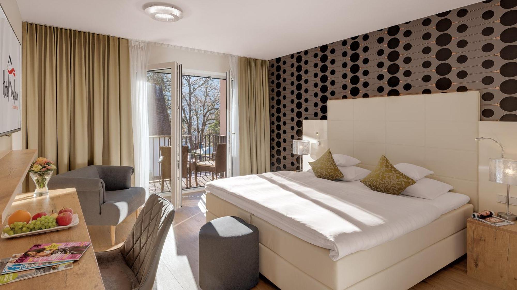 Hotel Moselauen Бернкастель-Кюс Экстерьер фото